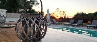 Villa Kostas- NE Corfu w/heated saltwater pool- 5 min walk from the beach. 