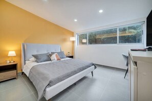 1 Schlafzimmer, Schreibtisch, Bügeleisen/Bügelbrett, WLAN