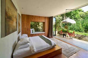 7 habitaciones, caja de seguridad en la habitación y escritorio