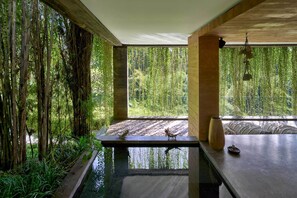 Outdoor pool - Peaceful river and jungle views, 6 bedrooms, close to beaches. (Tabanan)