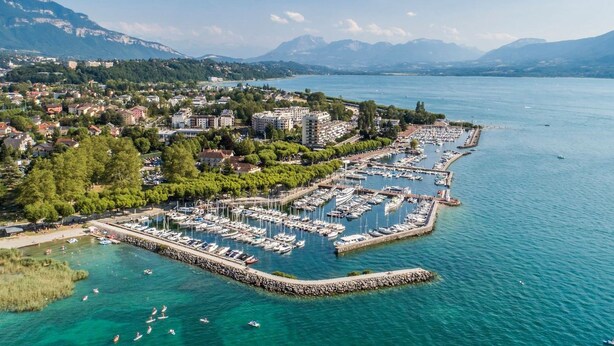 Marina