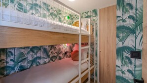 A bunk bed room with a wooden floor, a white ceiling light, and a door with a handle. - Modern 2-room apartment, near slopes, Courchevel (Courchevel 1650)