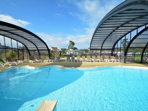 Pool - Luxury 6-Person Mobile Home, 200m from Beach, Pool, Fitness, and More (Jullouville)