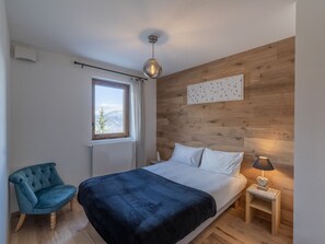 2 quartos, Wi-Fi de cortesia, roupa de cama