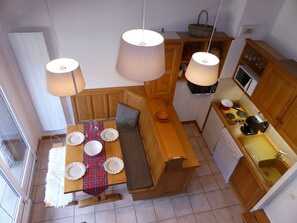 Kjøleskap, mikrobølgeovn, ovn og oppvaskmaskin