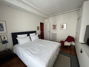1 chambre, fer et planche Ă repasser, Wi-Fi gratuit, draps fournis