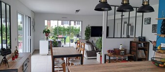 New house in St Armel in the Gulf of Morbihan with 6-seater Jacuzzi