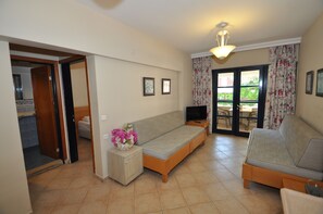 Standard Apartment | Living area - SUNBLUE APART HOTEL (Marmaris)