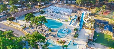 Piscine couverte, piscine extérieure