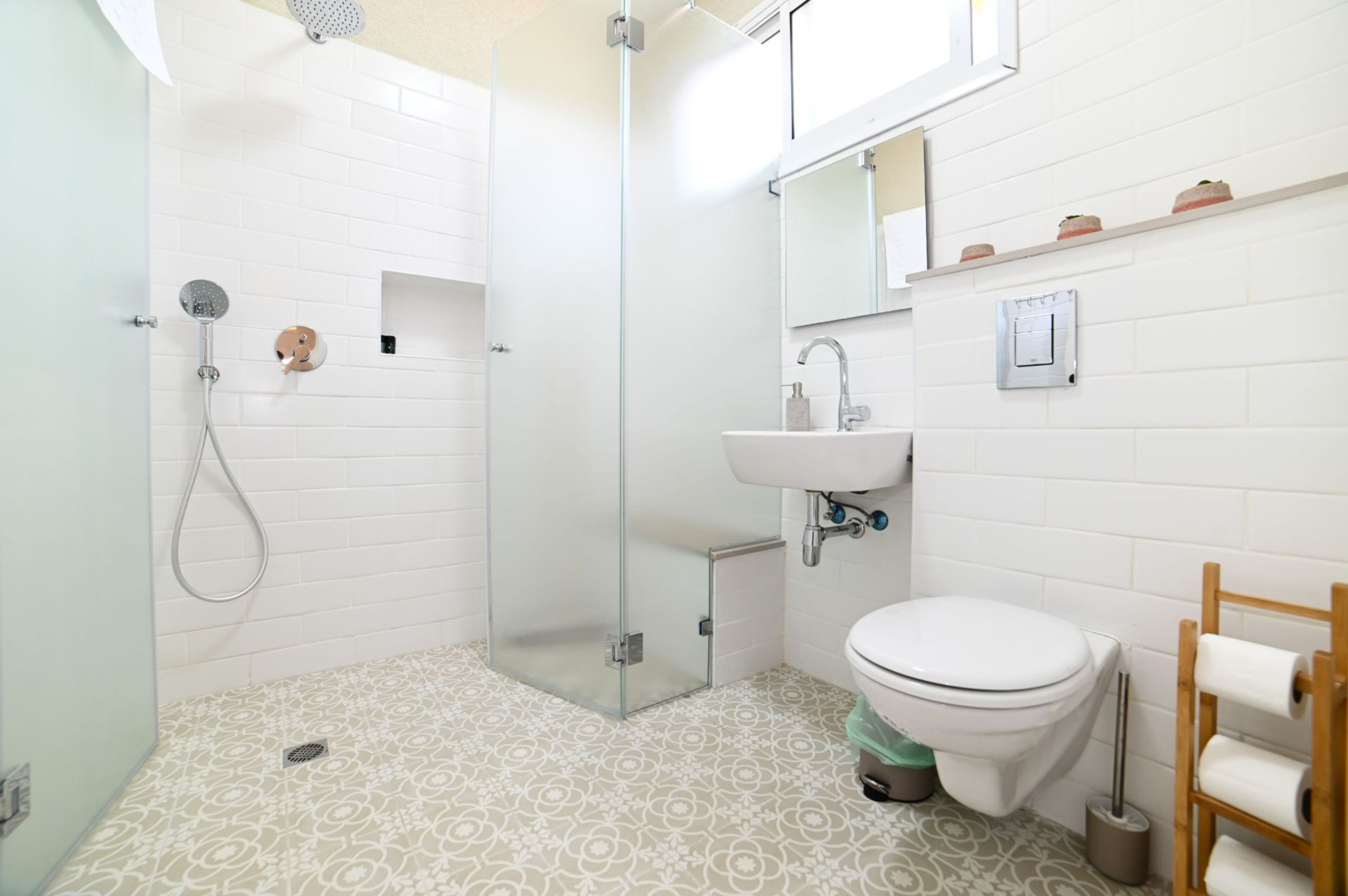 YalaRent Valley view complex In Merhavia with Private heated Pool