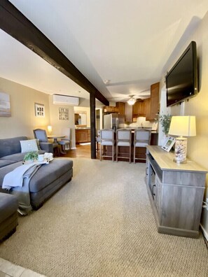 Smart TV, DVD player