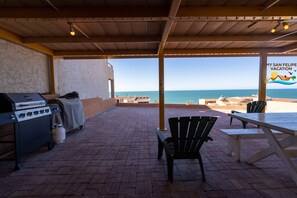 Outdoor dining - Casa Lopaz: Spacious 4-Bedroom Rental.  Perfect for Families! (San Felípe)
