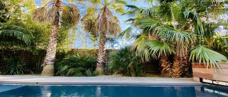 Piscina a l'aire lliure