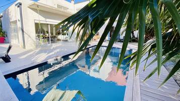 Alberca al aire libre