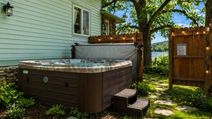 Bain à remous extérieur