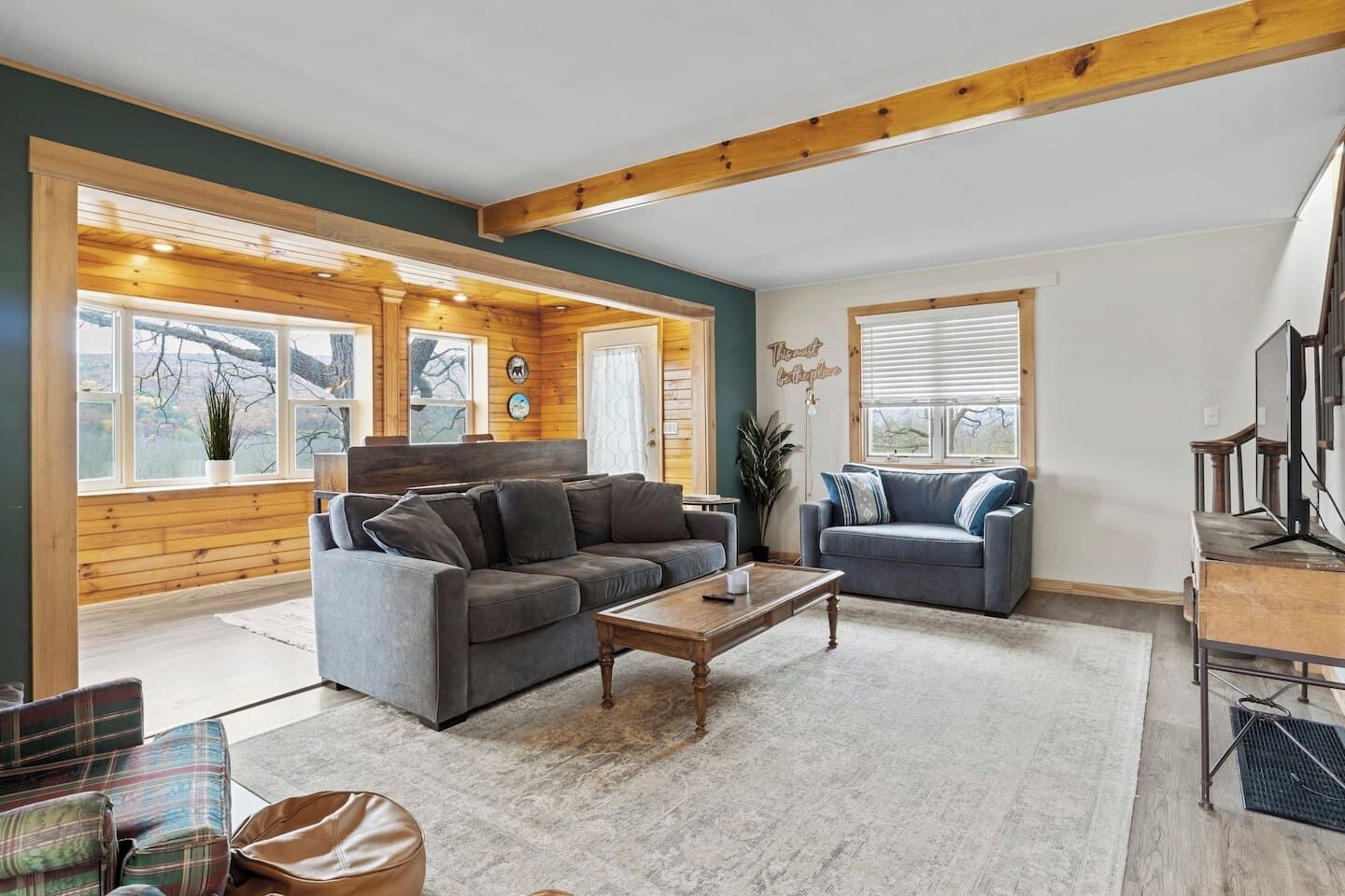 TV connectée, baby-foot, table de tennis de table