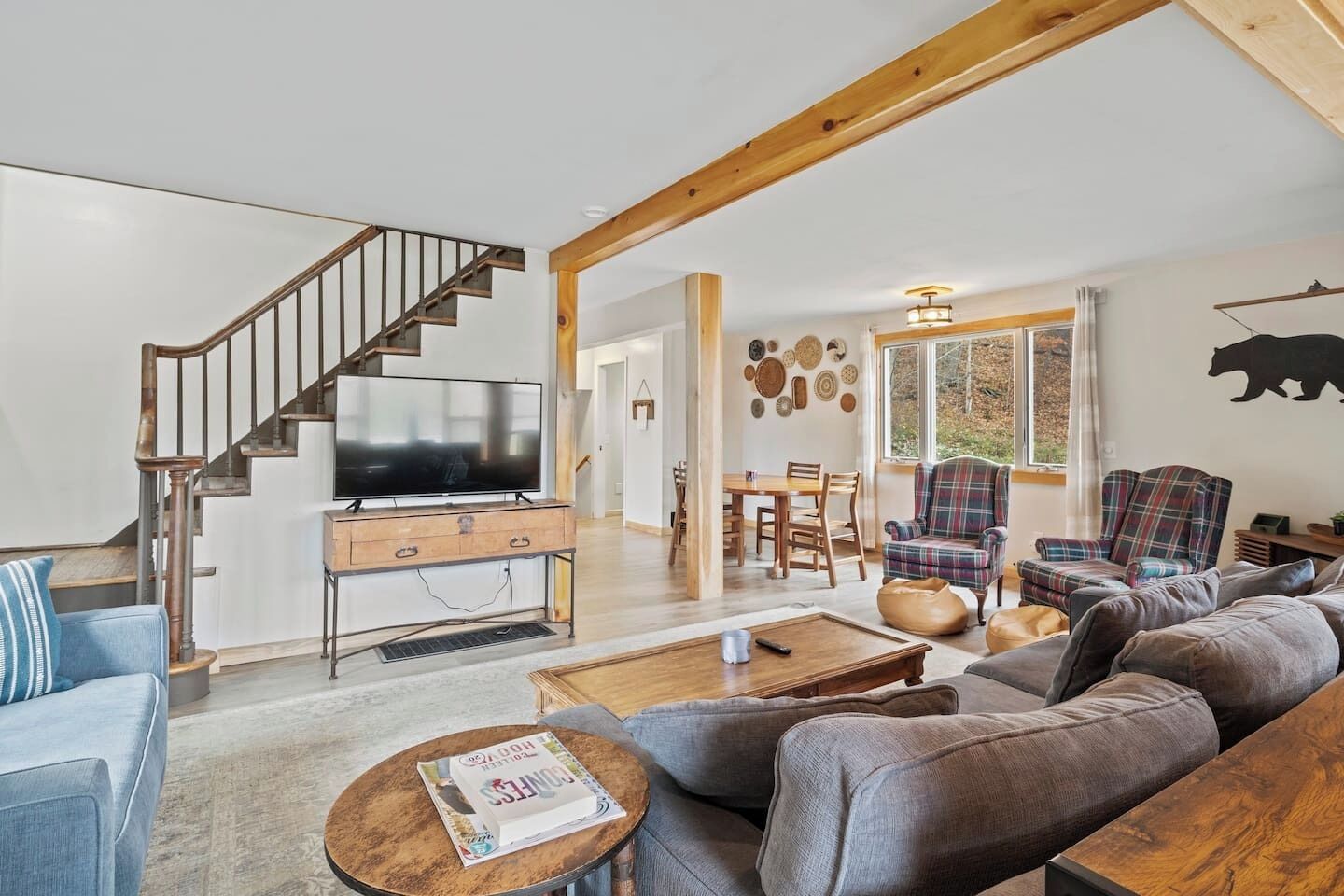 TV connectée, baby-foot, table de tennis de table