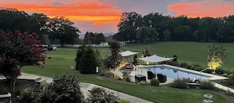 Barn Studio in country setting but close to town