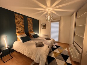 3 dormitorios, escritorio, sistema de insonorización