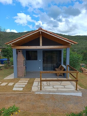 Terrace/patio - Chalé São Tomé, Localizado nas Belas Montanhas de São Thomé das Letras (São Thomé das Letras)