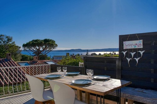 Mas avec vue mer face au  Golfe de St-Tropez