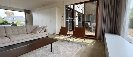 スマートテレビ、暖炉