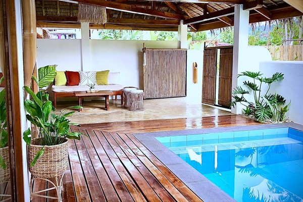 Kolam renang outdoor
