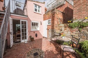 Outdoor dining - The Way, Southwold (Southwold)