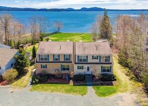 Unclassified image, 5 of 33, button