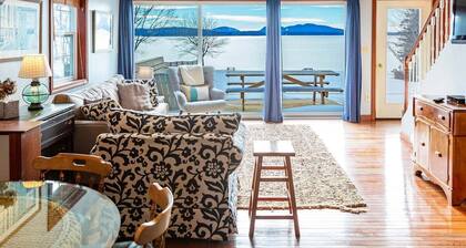Chickadee Bay House- Oceanfront!