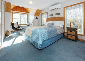 4 bedrooms, WiFi, bed sheets - Schooner Bay House-Oceanfront! (Trenton)