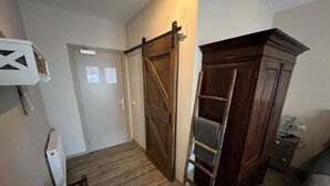 Blackout curtains, free WiFi, individually decorated - Hergberg Binnen (Egmond-Binnen)