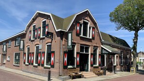 Front of property - Hergberg Binnen (Egmond-Binnen)