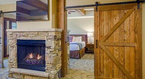 2 bedrooms, free WiFi, bed sheets - Beautiful Paradise Point at Table Rock Lake (Hollister)