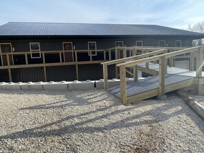 Property grounds - Apartment Near Fort Leonard Wood! (Saint Robert)