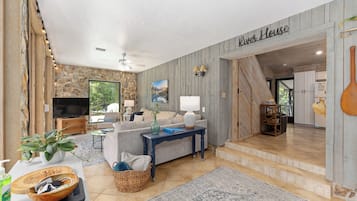 Smart TV, fireplace, printers