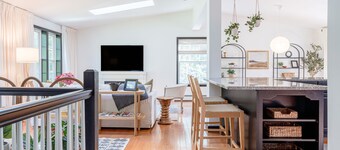 Cozy Retreat w/ Pool, Cinema Room & Fire Pit