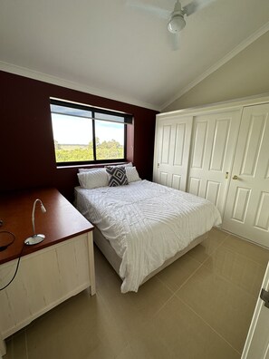 6 chambres, Wi-Fi, draps fournis