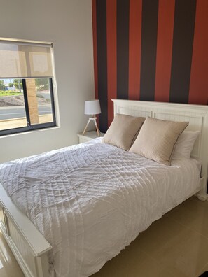 6 bedrooms, WiFi, bed sheets