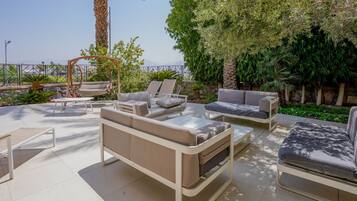 Villa | Terraza o patio