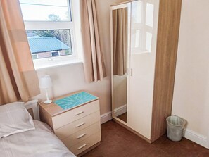 3 chambres, accès au Wi-Fi (inclus), literie fournie