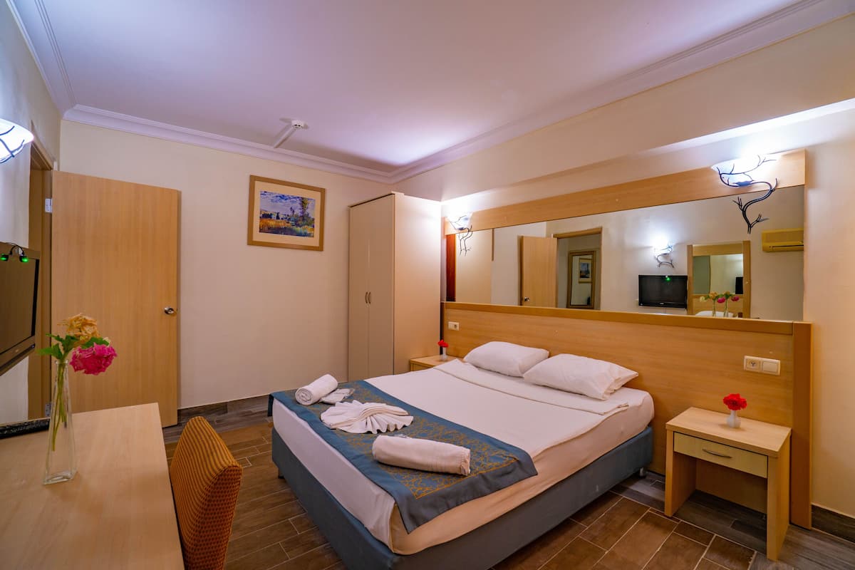 Habitación familiar, 2 habitaciones | Wifi gratis y ropa de cama