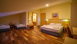 Free WiFi, bed sheets - Larina Thermal Resort & Spa (Denizli)