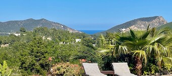 Ibiza-Peacefull Villa with Pool near Ibiza