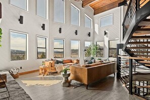 Smart TV, fireplace, table football, ping pong - Steel Pine Lodge · Steel Pine Lodge A Rustic Mountain Retreat Views! (Big Bear)