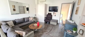 Studio in Dbayeh in a prime location, WIFI 38sqm fully furnished