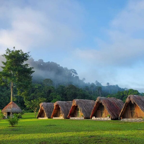 Fachada de la propiedad