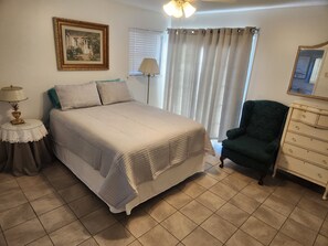 3 habitaciones, escritorio, wifi gratis y ropa de cama 