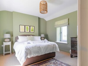 3 bedrooms, free WiFi, bed sheets