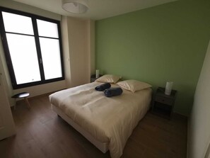 3 bedrooms, free WiFi, bed sheets